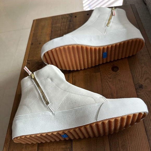 Keds - leather bootie, new in box - Picture 3 of 3